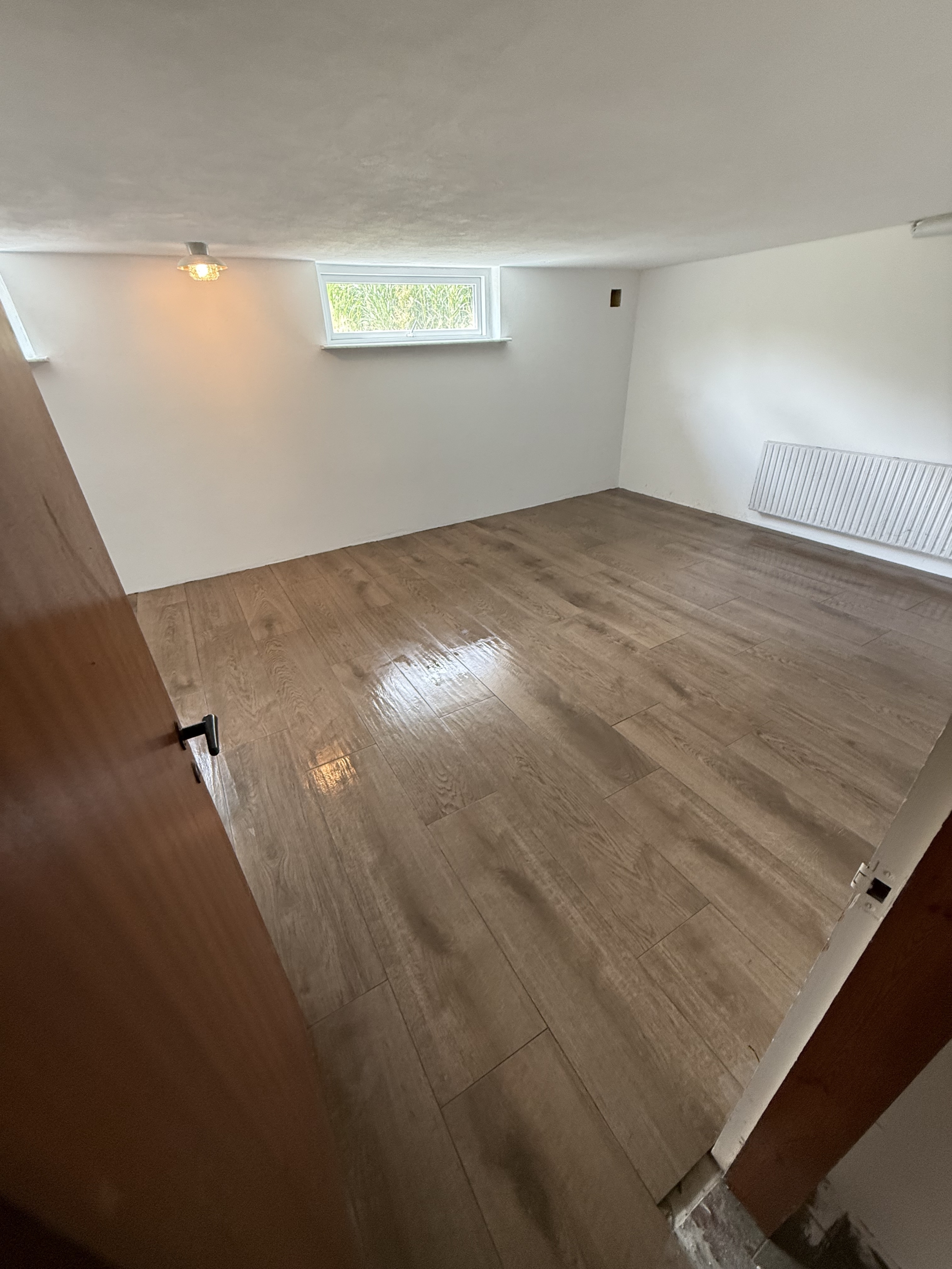 Efterbillede af renovering af fugtig kælder i Bramming